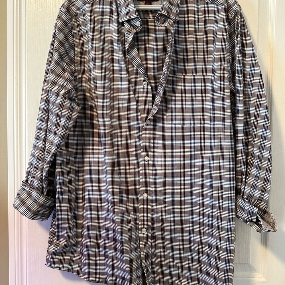 Men’s Johnston & Murphy shirt